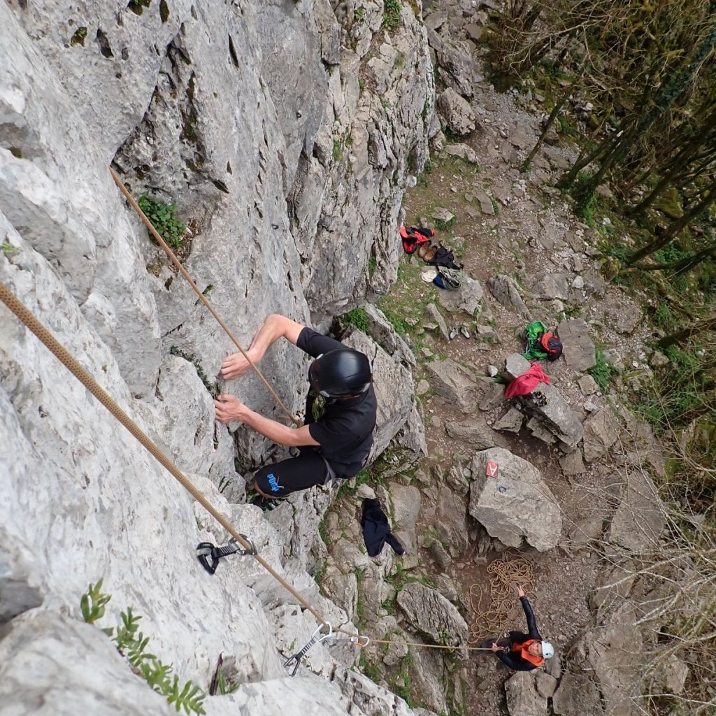 Escalade en falaise au cirque d'Anglas à Arudy